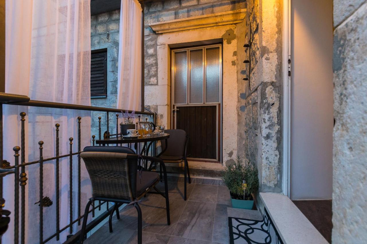 Apartment Vitturina Kastela Exterior photo